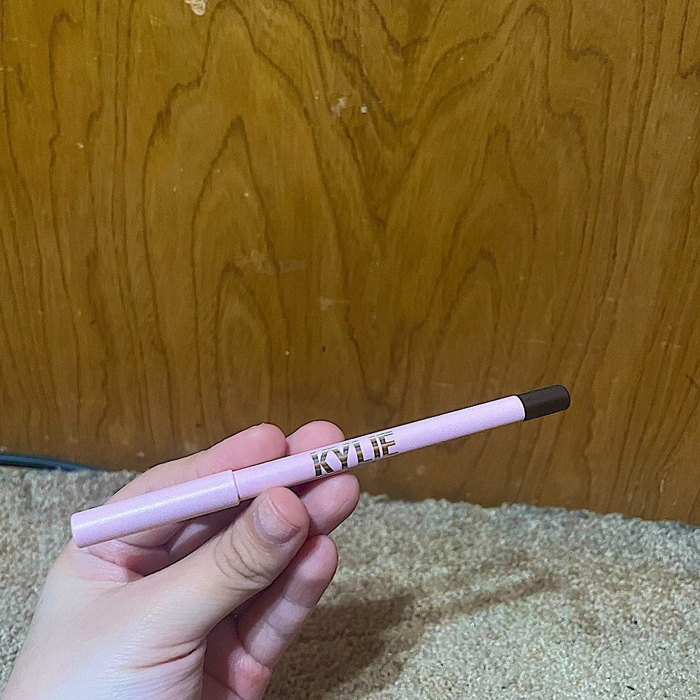 Kylie Jenner Brown Matte Eyeliner